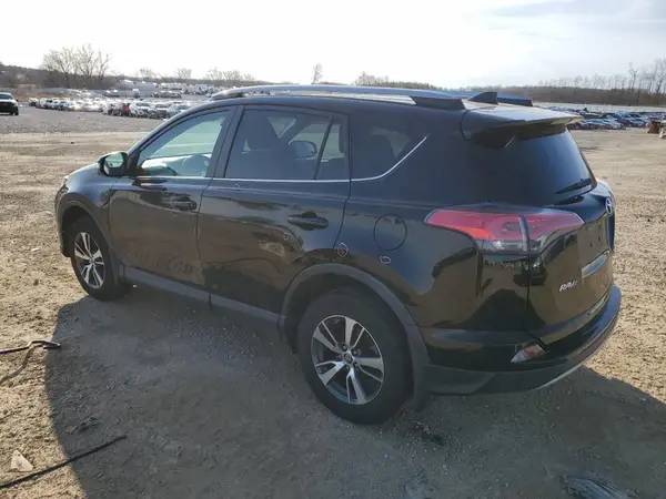 2T3RFREVXJW736021 2018 TOYOTA RAV 4 - Image 2