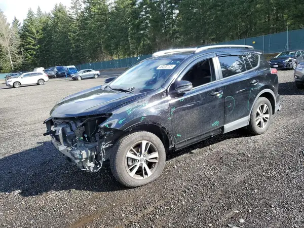 2T3RFREVXJW738447 2018 TOYOTA RAV 4 - Image 1