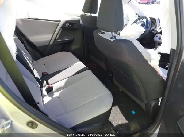 2T3RFREVXJW748993 2018 TOYOTA RAV 4 - Image 8
