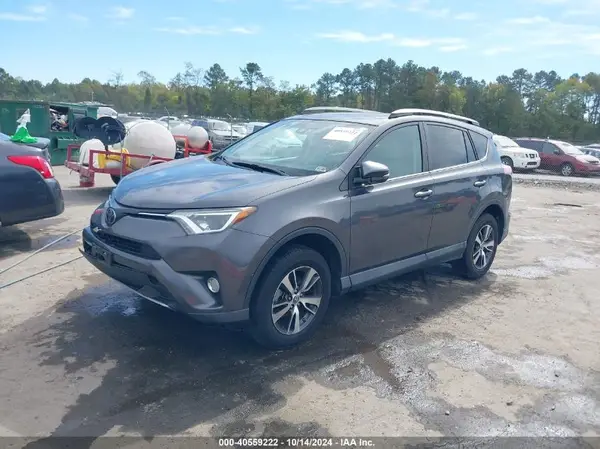 2T3RFREVXJW753076 2018 TOYOTA RAV 4 - Image 2