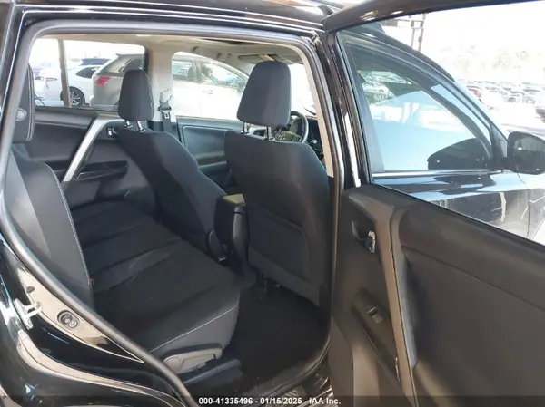 2T3RFREVXJW779144 2018 TOYOTA RAV 4 - Image 8