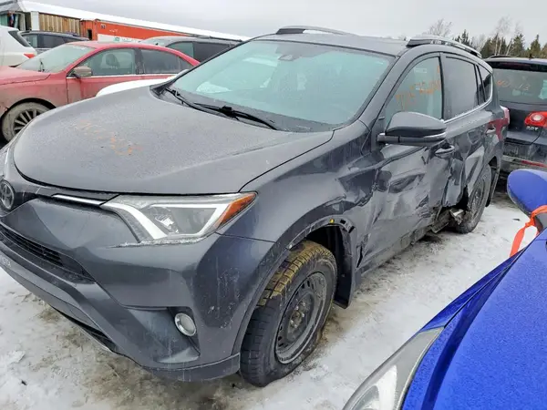 2T3RFREVXJW783596 2018 TOYOTA RAV 4 - Image 1