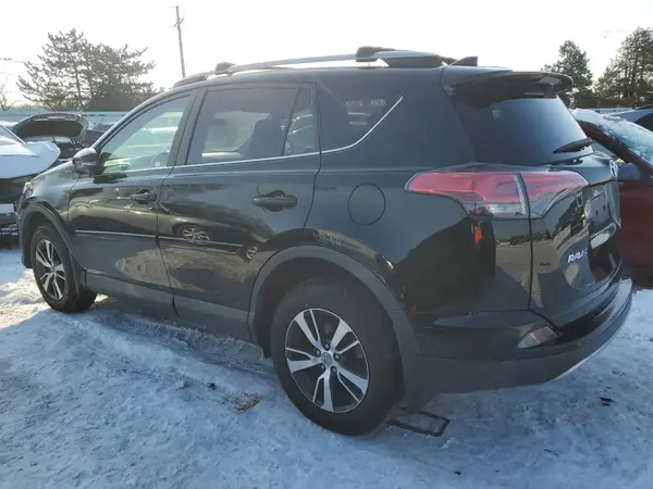 2T3RFREVXJW798440 2018 TOYOTA RAV 4 - Image 2
