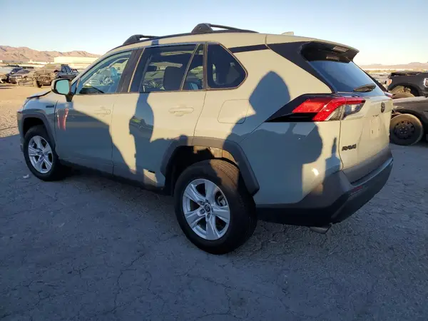 2T3RWRFV0MW115874 2021 TOYOTA RAV 4 - Image 2