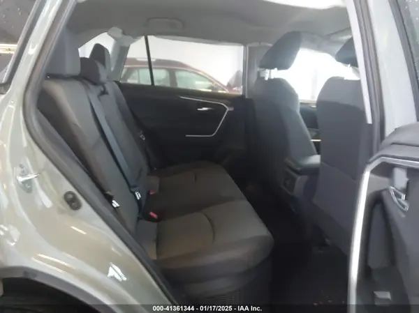 2T3RWRFV0NW136838 2022 TOYOTA RAV 4 - Image 8