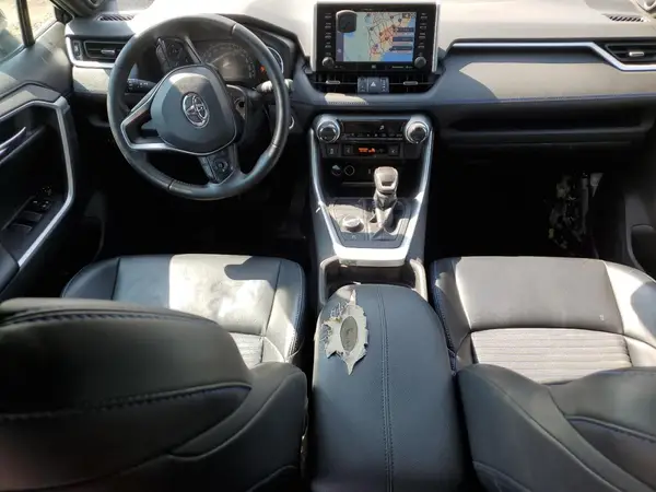 2T3RWRFV1KW006126 2019 TOYOTA RAV 4 - Image 8