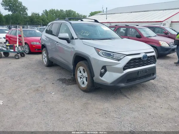 2T3RWRFV1KW029888 2019 TOYOTA RAV 4 - Image 1