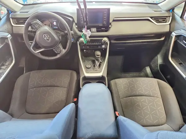 2020 TOYOTA RAV 4 auction photo 8