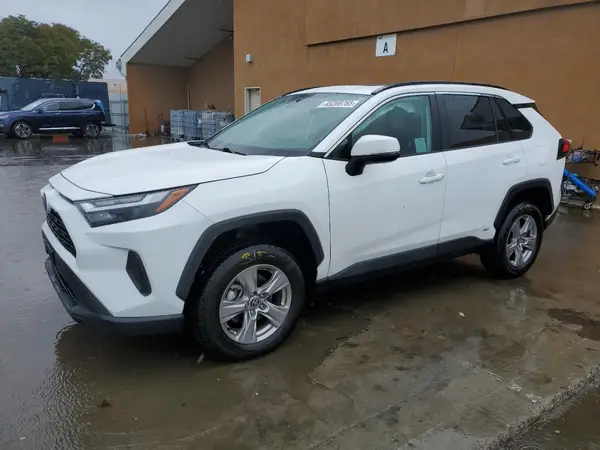 2T3RWRFV1NW132278 2022 TOYOTA RAV 4 - Image 1