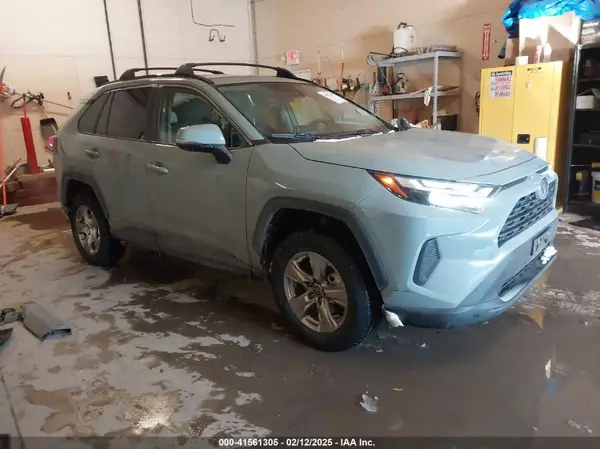 2T3RWRFV1NW133432 2022 TOYOTA RAV 4 - Image 1