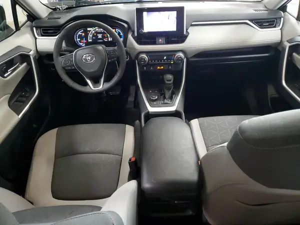 2T3RWRFV1RW200813 2024 TOYOTA RAV 4 - Image 8