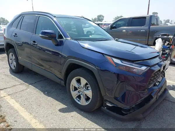 2T3RWRFV1RW236713 2024 TOYOTA RAV 4 - Image 1