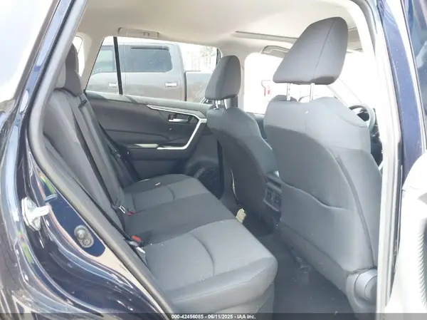 2T3RWRFV1RW236713 2024 TOYOTA RAV 4 - Image 8