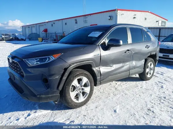 2T3RWRFV2LW079183 2020 TOYOTA RAV 4 - Image 2
