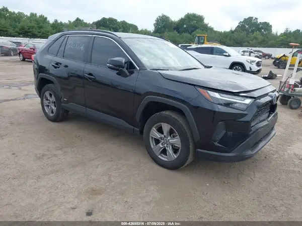 2T3RWRFV2RW244612 2024 TOYOTA RAV 4 - Image 1