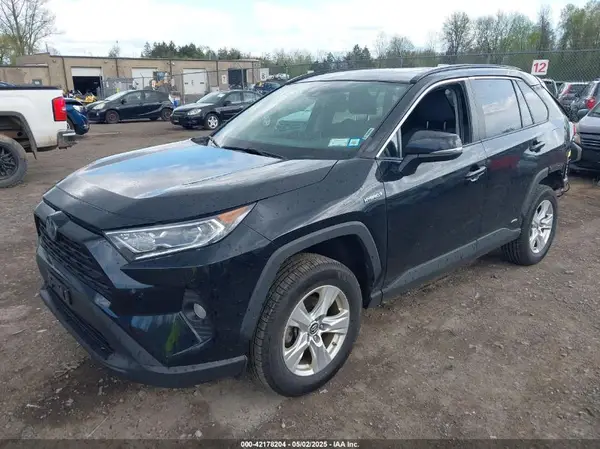 2T3RWRFV3KW010551 2019 TOYOTA RAV 4 - Image 2