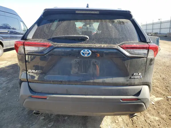 2020 TOYOTA RAV 4 auction photo 6