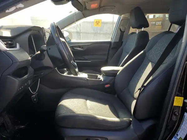 2020 TOYOTA RAV 4 auction photo 7