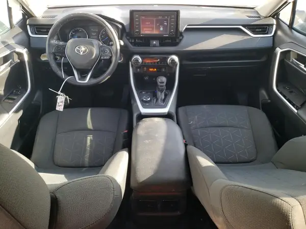 2T3RWRFV3MW127081 2021 TOYOTA RAV 4 - Image 8