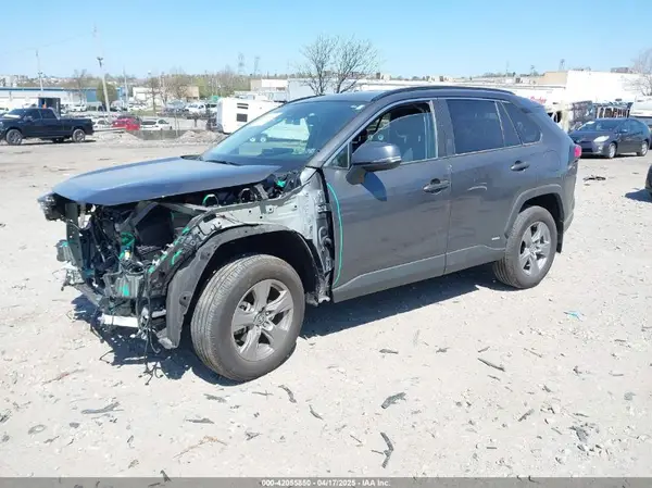 2T3RWRFV3RW251858 2024 TOYOTA RAV 4 - Image 2