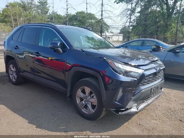2T3RWRFV3SW271260 2025 TOYOTA RAV 4 - Image 1