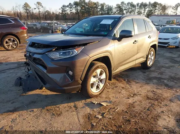 2T3RWRFV4LW077855 2020 TOYOTA RAV 4 - Image 2