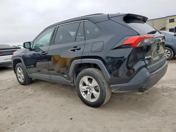 2T3RWRFV4MW118048 2021 TOYOTA RAV 4 - Image 2
