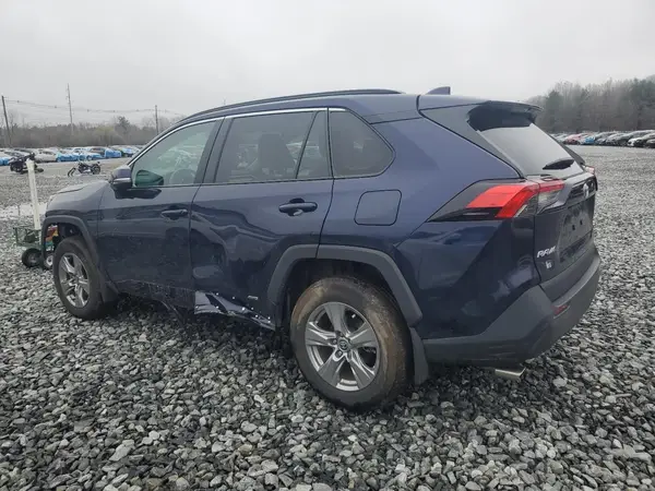 2T3RWRFV4RW219002 2024 TOYOTA RAV 4 - Image 2