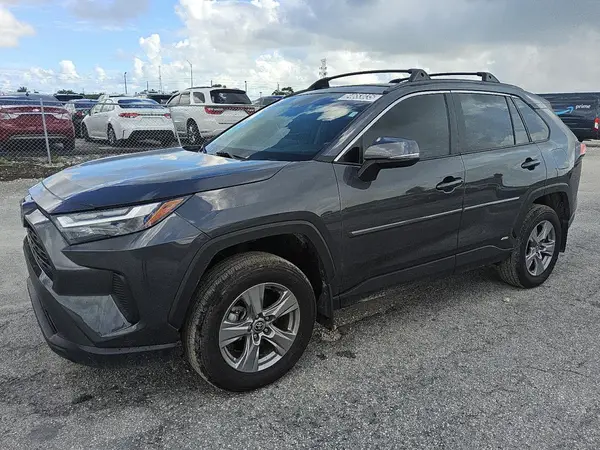 2T3RWRFV4RW231439 2024 TOYOTA RAV 4 - Image 1