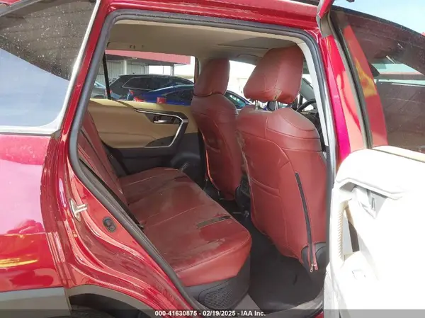 2T3RWRFV5NW136687 2022 TOYOTA RAV 4 - Image 8
