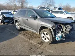 2T3RWRFV6KW017087 2019 TOYOTA RAV 4