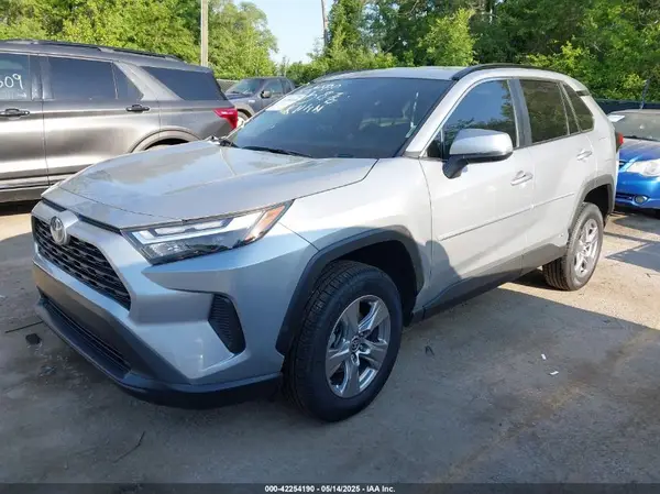 2T3RWRFV6RW216019 2024 TOYOTA RAV 4 - Image 2