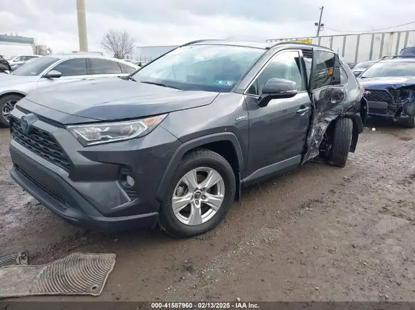 2T3RWRFV7KW005532 2019 TOYOTA RAV 4 - Image 2
