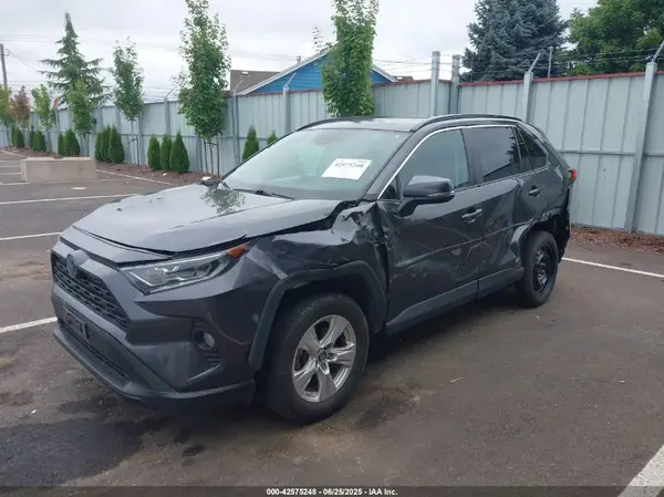 2T3RWRFV7KW036473 2019 TOYOTA RAV 4 - Image 2