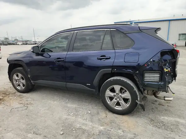 2T3RWRFV7NW138778 2022 TOYOTA RAV 4 - Image 2