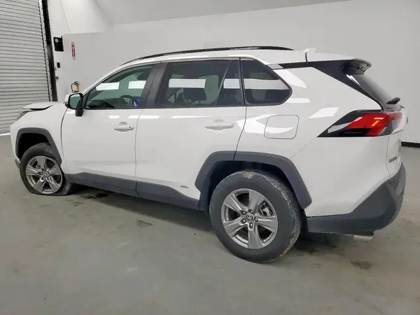 2T3RWRFV7RW199988 2024 TOYOTA RAV 4 - Image 2