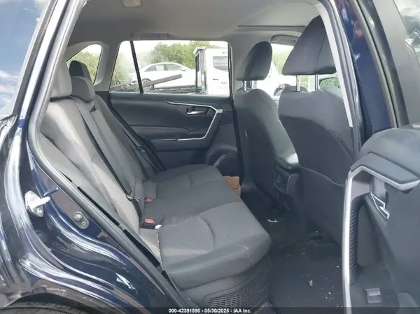 2T3RWRFV7RW220693 2024 TOYOTA RAV 4 - Image 8