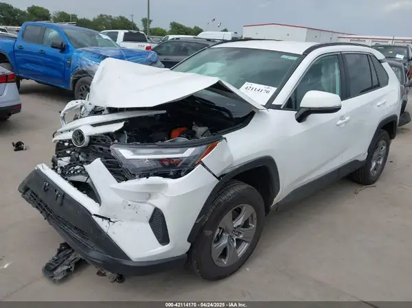 2T3RWRFV7SW258365 2025 TOYOTA RAV 4 - Image 2