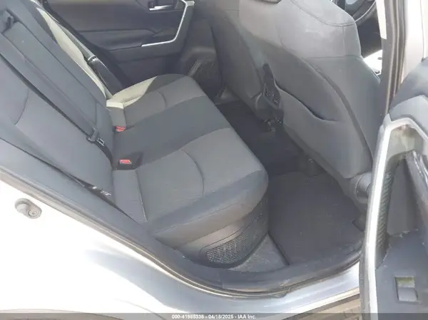2T3RWRFV8KW032190 2019 TOYOTA RAV 4 - Image 8