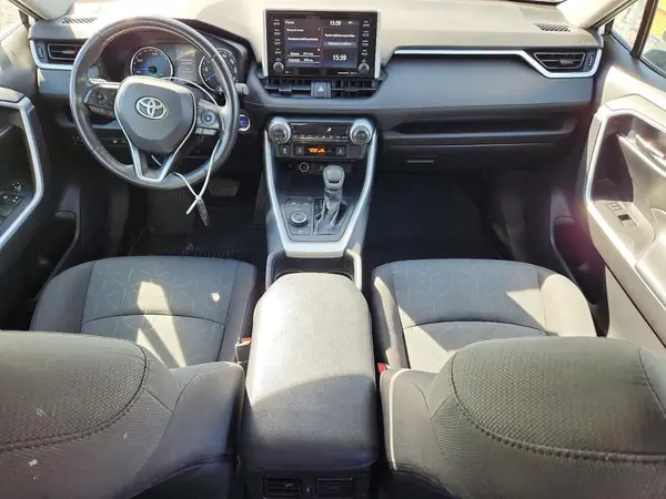 2020 TOYOTA RAV 4 auction photo 8