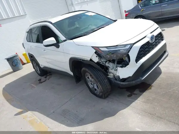 2T3RWRFV8NW129796 2022 TOYOTA RAV 4 - Image 1