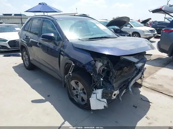 2T3RWRFV8NW140071 2022 TOYOTA RAV 4 - Image 1