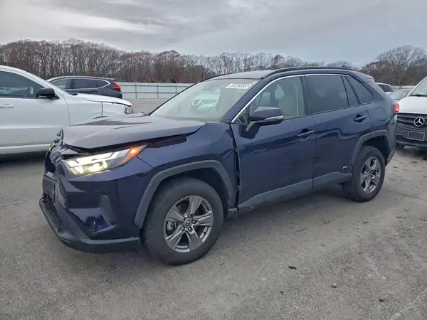 2T3RWRFV8RW211713 2024 TOYOTA RAV 4 - Image 1