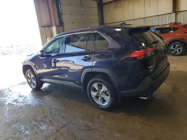 2T3RWRFV8RW212120 2024 TOYOTA RAV 4 - Image 2
