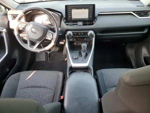2T3RWRFV9LW085160 2020 TOYOTA RAV 4 - Image 8