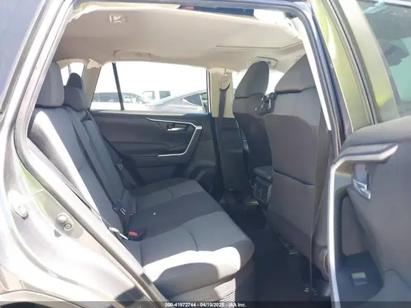 2T3RWRFV9LW091847 2020 TOYOTA RAV 4 - Image 8