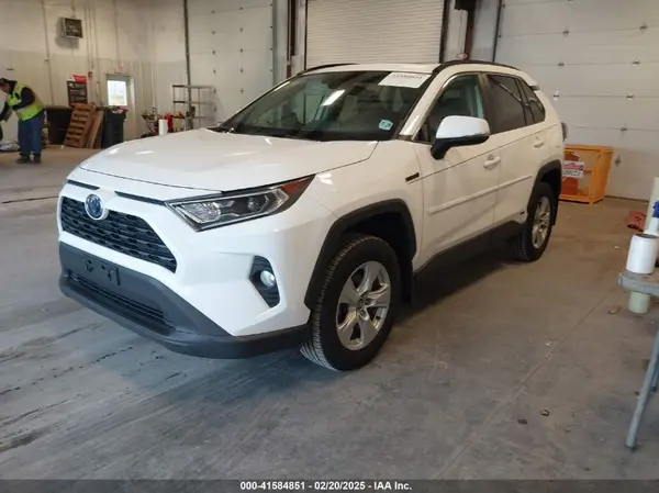 2T3RWRFV9LW093422 2020 TOYOTA RAV 4 - Image 2