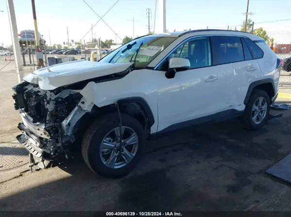 2T3RWRFV9RW187633 2024 TOYOTA RAV 4 - Image 2