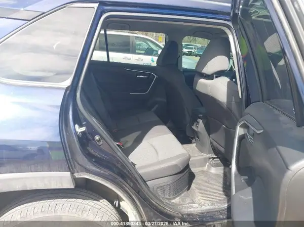 2T3RWRFV9RW193450 2024 TOYOTA RAV 4 - Image 8