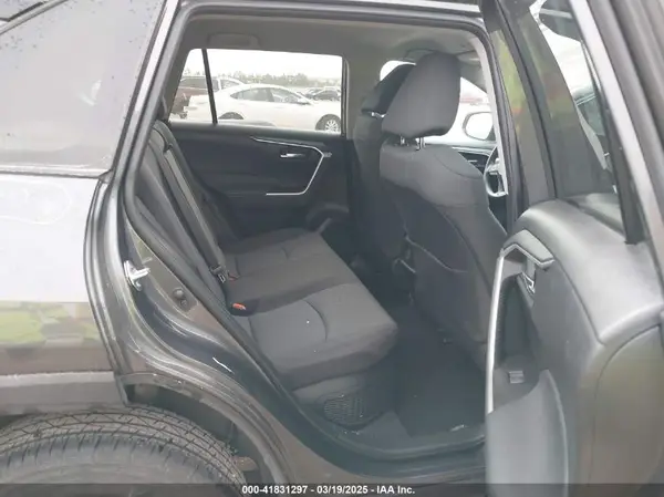 2T3RWRFV9RW199667 2024 TOYOTA RAV 4 - Image 8